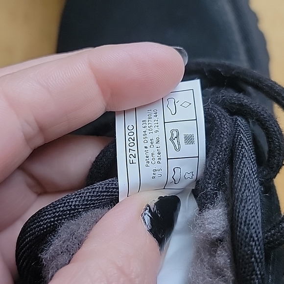 Ugg Neumel Chukka Boot - Picture 6 of 8